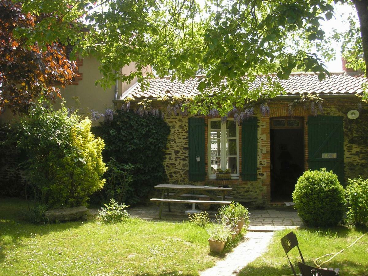 Bed and Breakfast L'instant jardin à Saint-Mars-de-Coutais Extérieur photo